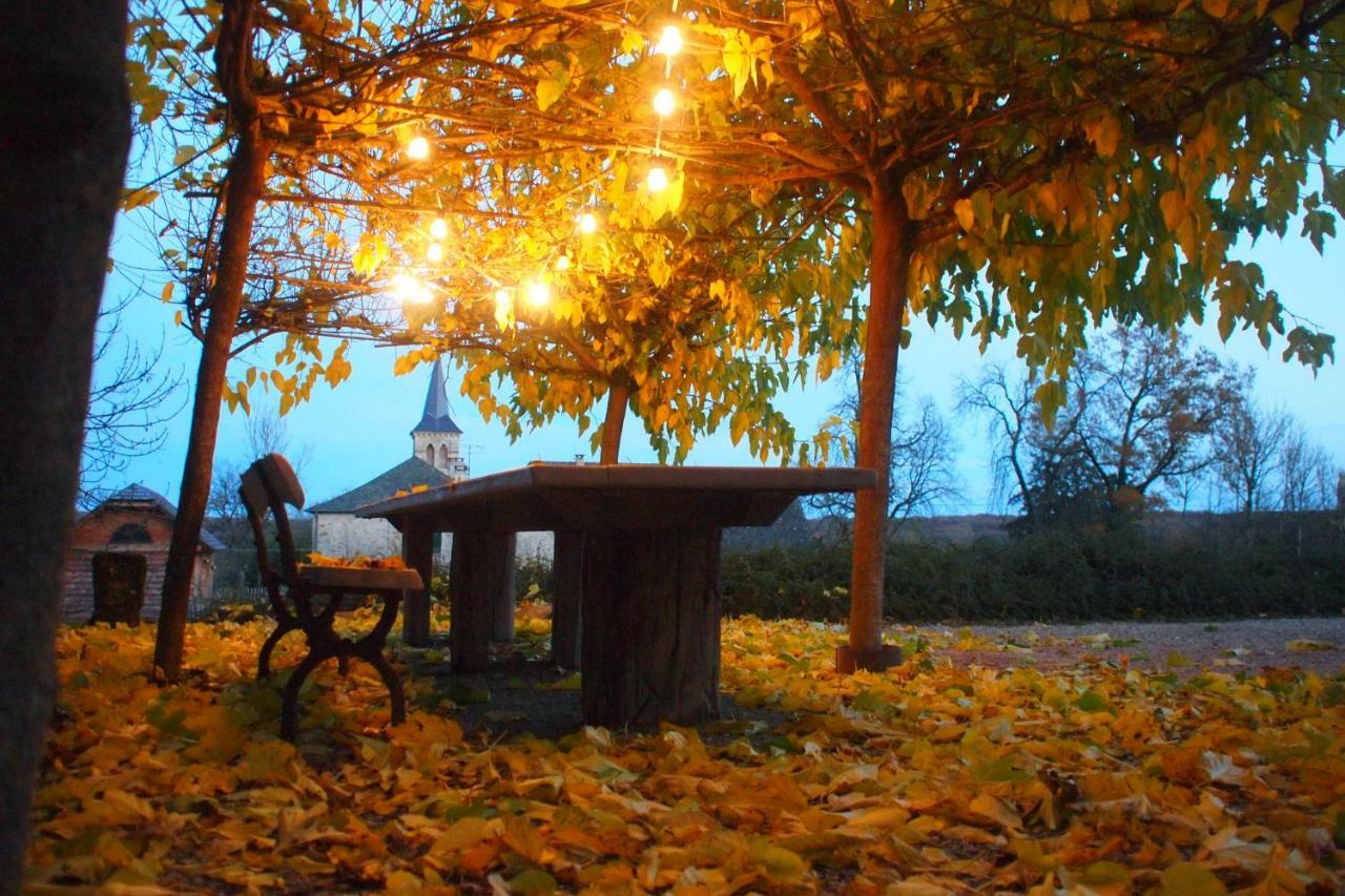 Le Couvent De Neuviale Bed & Breakfast Parisot  Екстериор снимка